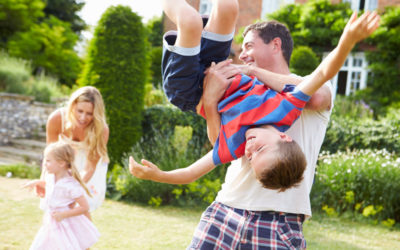 4 Ways To Enjoy Your Summer In Your Own Backyard! See How to Live With No Weeds, No Mosquitoes, and No Pests…